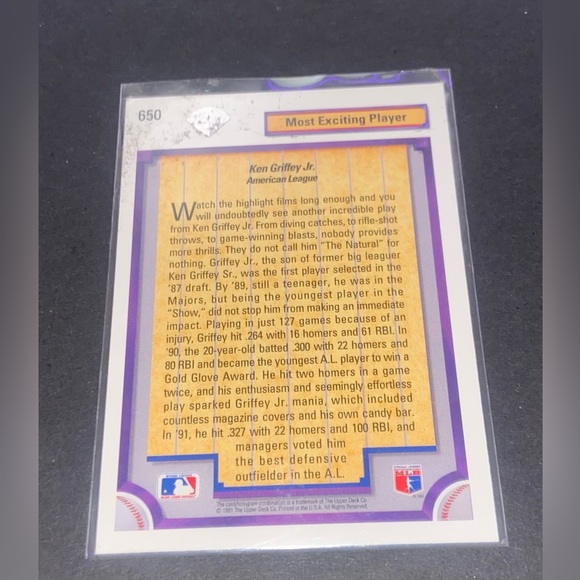 Ken Griffey Jr. Cards (2) 1991 - Picture 6 of 6